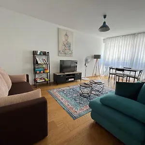 https://idalement-plac-au-centre-ville-2-pas-du-lac.genevahotels4all.com